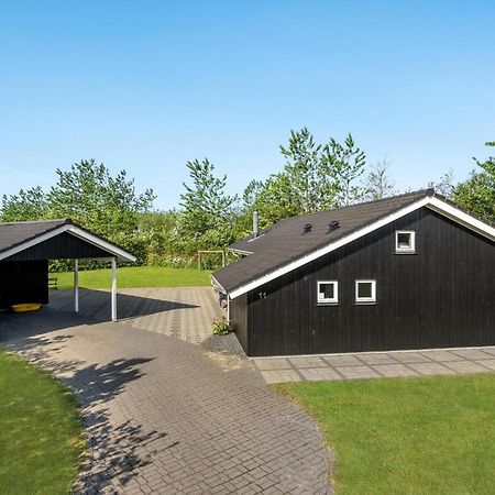 Cozy Home In Tarm With Kitchen Kültér fotó